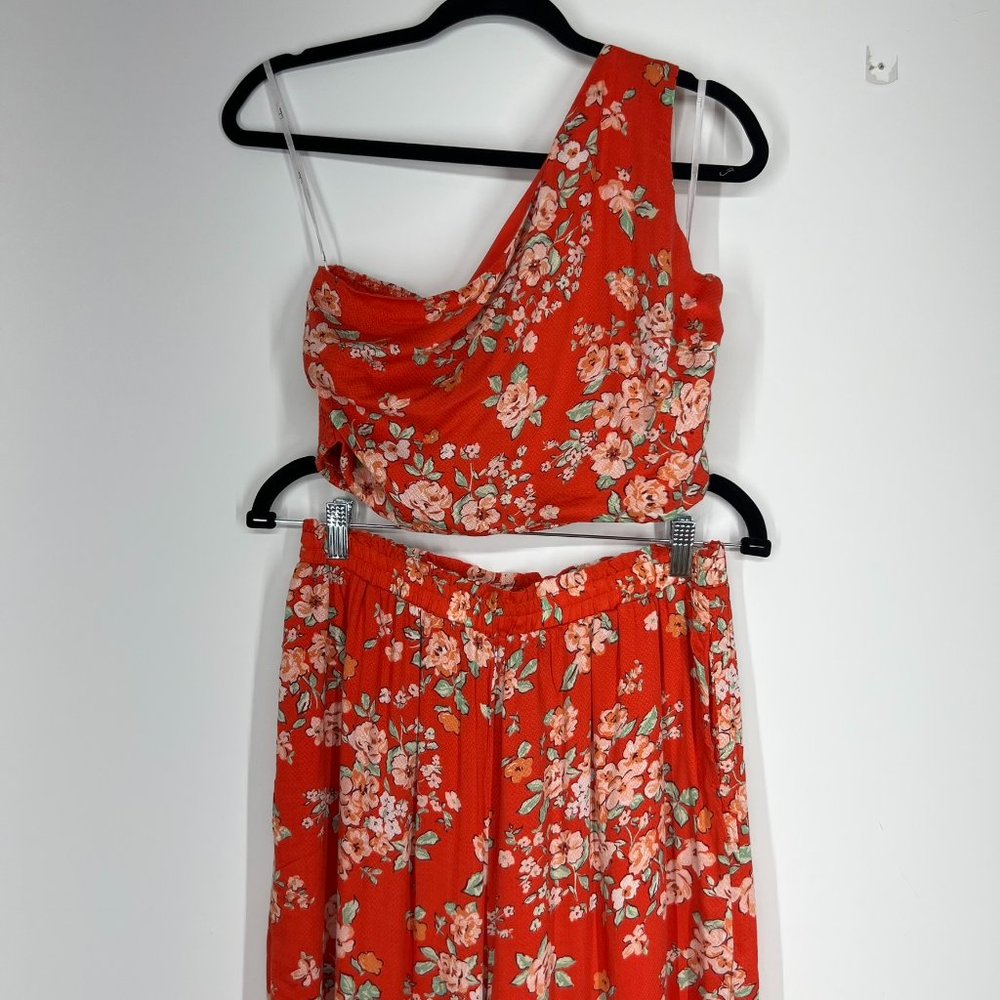 Florally Dreamy Red Floral One-Shoulder Two-Piece Jumpsuit, Size M